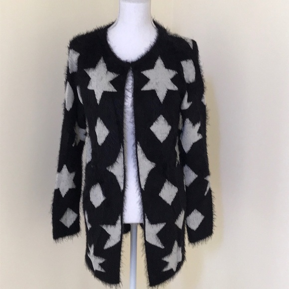 NWT! Romeo + Juliet Small Black/Ivory cardigan